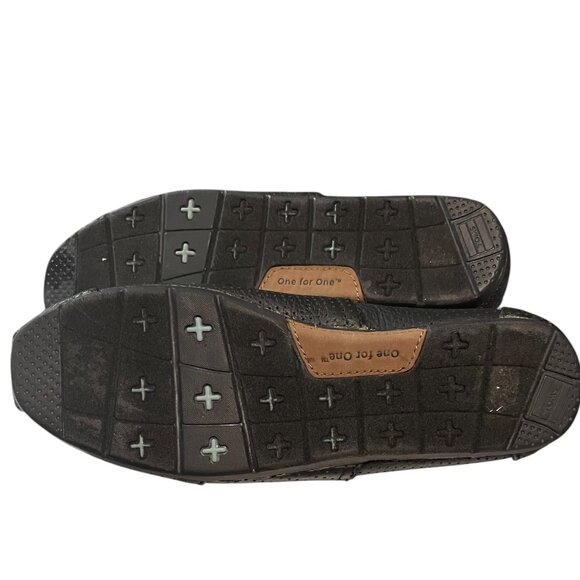 TOMS Black Perforated Leather Men's Classics Slip-On Shoes - Picture 8 of 8